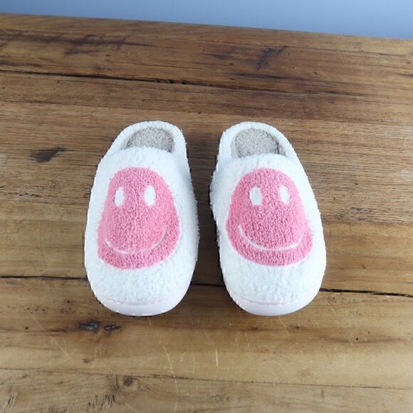 WHITE WITH PINK SMILEY FACE PLUSH COZY SLIP ON SLIPPERS WITH RUBBER SOLE NWT - Picture 6 of 6